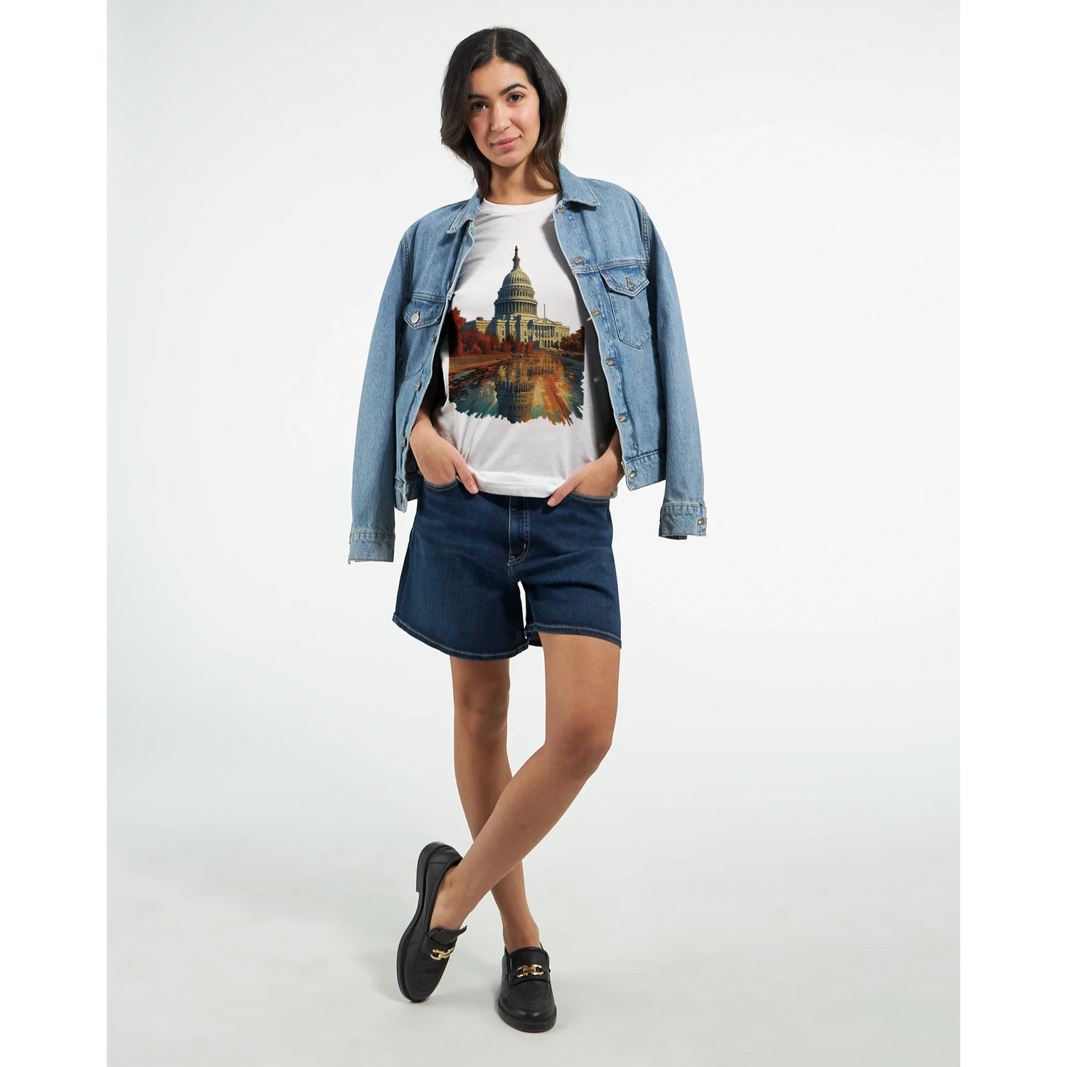 Graphic tee featuring animated landmark of the White House in Washington DC. Made for wanderlust-driven fashion fans who express global pride through premium streetwear.